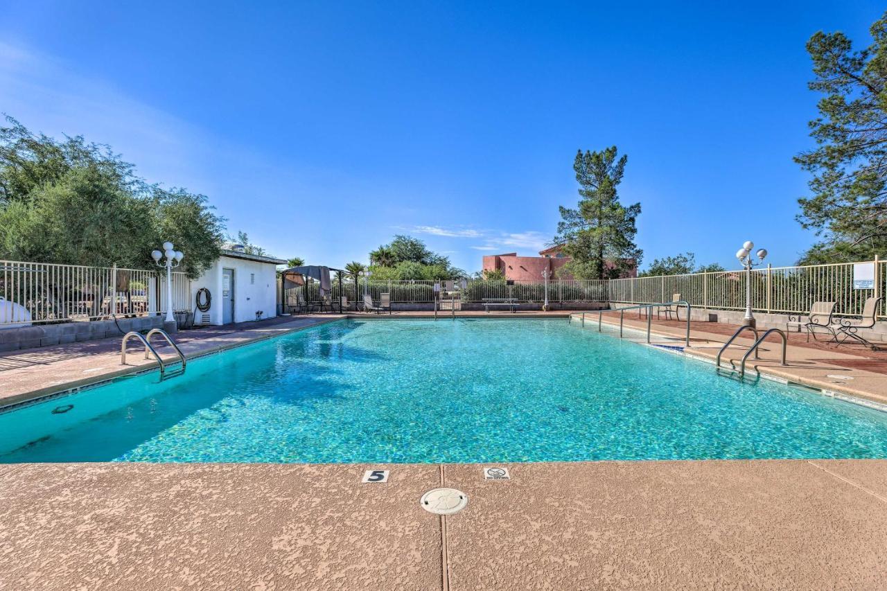 Cozy And Relaxing Eloy Apartment With Pool Access Eksteriør bilde