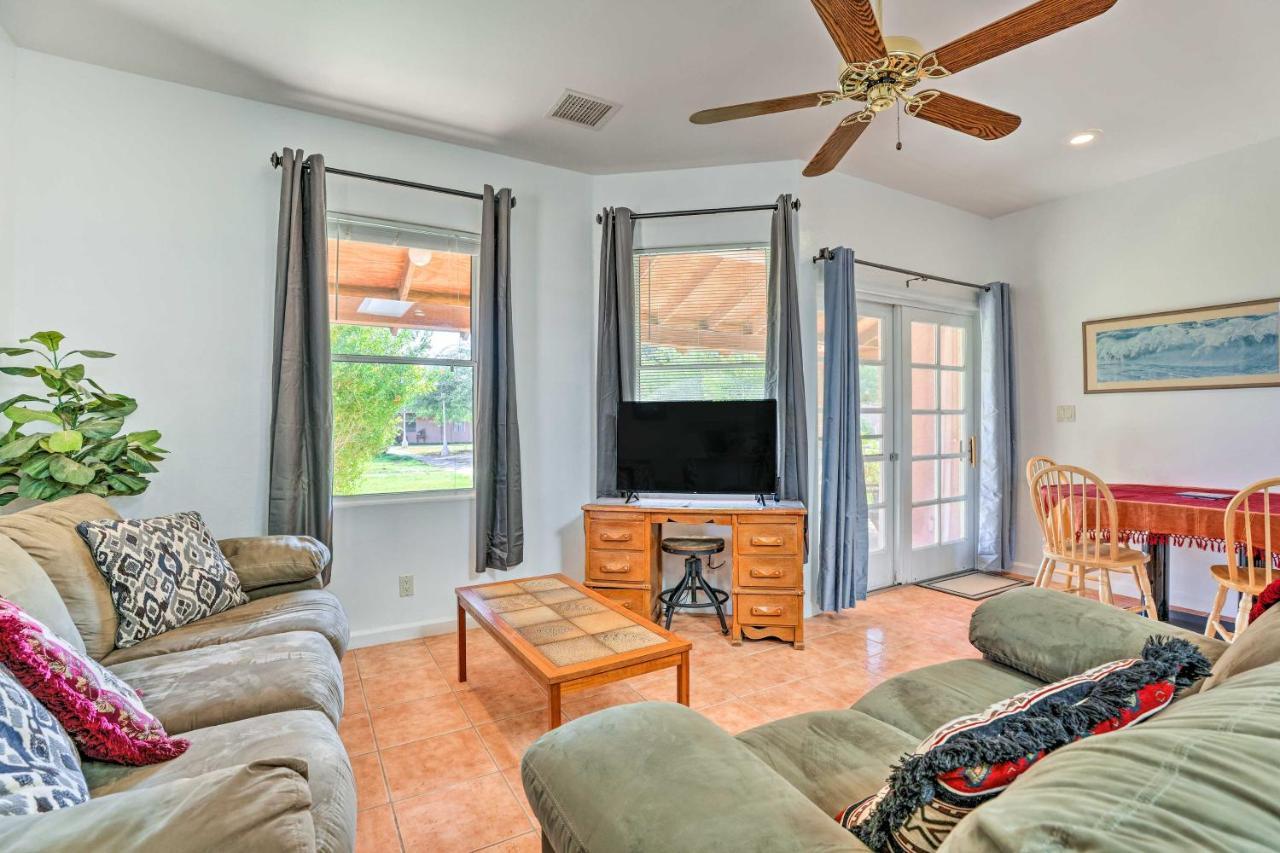 Cozy And Relaxing Eloy Apartment With Pool Access Eksteriør bilde